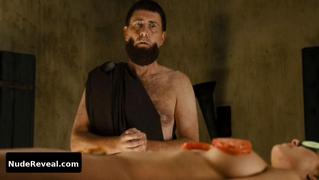 CARMEN ELECTRA nude in Meet the Spartans