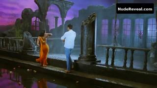 KATRINA KAIF nude in De Dana Dan