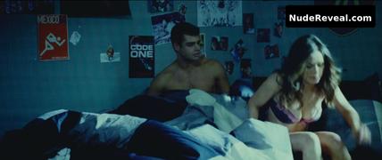 BELLA DAYNE nude in Don
