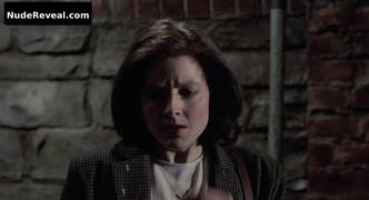 JODIE FOSTER nude in Silence Of The Lambs