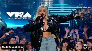 RENEE RAPP nude in MTV Video Music Awards