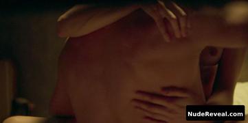 MAGGIE CIVANTOS nude in Cable Girls