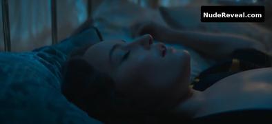 DOMINIQUE DEVENPORT nude in Sisi