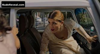 CASSANDRA SANCHEZ-NAVARRO nude in Miles And Lies