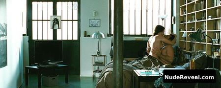 ANA GIRARDOT nude in Amities sinceres