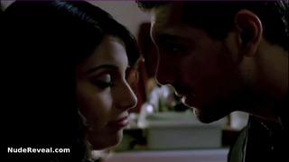 BIPASHA BASU nude in Dhan Dhana Dhan Goal