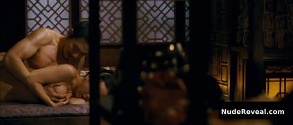 CHO YEO-JEONG nude in The Servant