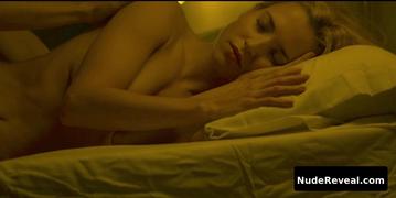 ANA FERNANDEZ nude in Cable Girls