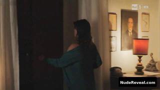YULIYA MAYARCHUK nude in Il commissario Montalbano