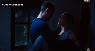CLAIRE KEIM nude in Insoupconnable