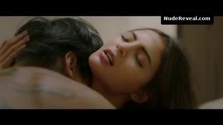 LOVI POE nude in The Annulment