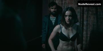 ELIZABETH HENSTRIDGE nude in Suspicion