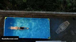RAFAELA MANDELLI nude in INTIMIDADE ENTRE ESTRANHOS