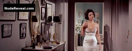 ELIZABETH TAYLOR nude in Butterfield 8