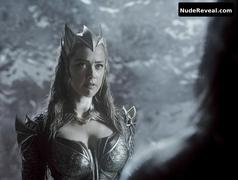 AMBER HEARD nude in Zack Snyders Justice League