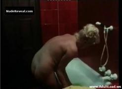 KARIN SCHUBERT nude in Poker Di Donne