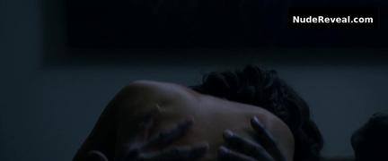 REGINA HALL nude in When the Bough Breaks