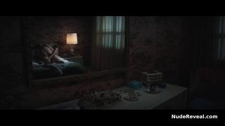 NATALIE PORTMAN nude in Lady in the Lake