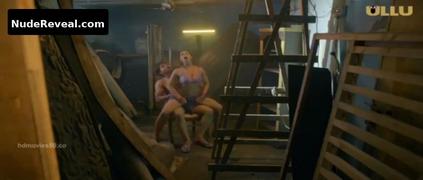 NOOR MALABIKA nude in Palang Tod (siskiyaan)