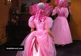 JENNIFER ANISTON nude in Friends