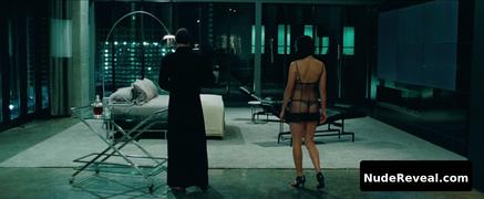 POM KLEMENTIEFF nude in Oldboy