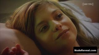 LIZZIE BROCHERE nude in Les bleus: premiers pas dans la police