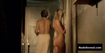 GLORIA GUIDA nude in Travolto dagli affetti familiari