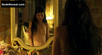 CARLOTTA ANTONELLI nude in Suburra: Blood on Rome