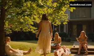 KIRSTEN DUNST nude in The Virgin Suicides