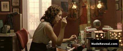 BARBARA MORI nude in Violanchelo