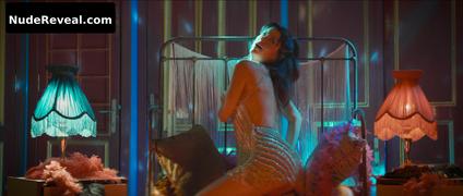 BEREN SAAT nude in Last Call for Istanbul