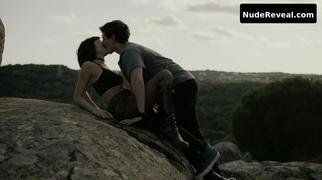 URSULA CORBERO nude in La casa de papel