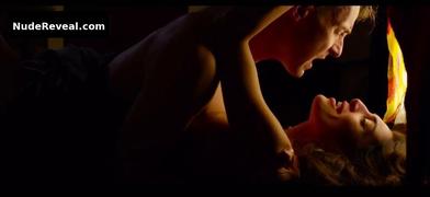 CATERINA MURINO nude in Et mon coeur transparent