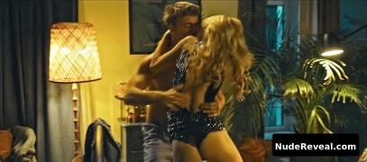 PAULINA GALAZKA nude in Fuks 2