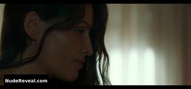 LAETITIA CASTA nude in Una Storia Nera