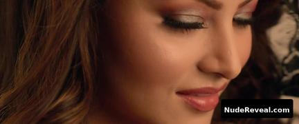 URVASHI RAUTELA nude in Hate Story 4