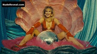 ANNA SZYMANCZYK nude in X-Rated Queen