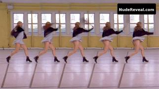 JENNIFER ANISTON nude in The Object of My Affection