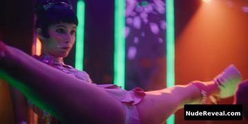 IRIS RUNA nude in O Clube