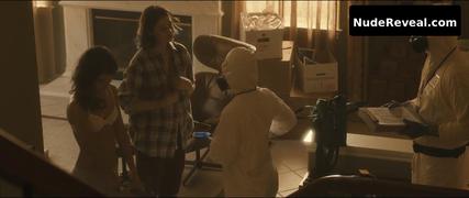 ANALEIGH TIPTON nude in Viral