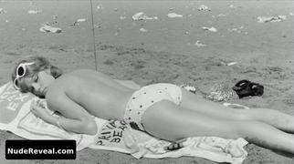 STEFANIA SANDRELLI nude in I Knew Her Well