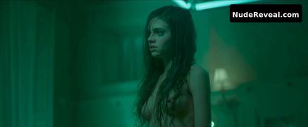 INDIA EISLEY nude in Look Away