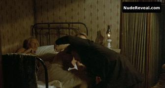 FAYE DUNAWAY nude in Doc