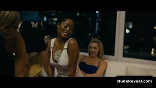LILI REINHART nude in Hustlers