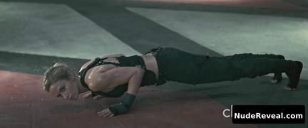 EMILY BLUNT nude in Edge Of Tomorrow