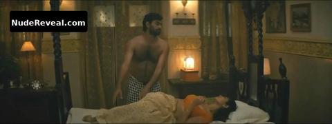JENIFFER PICCINATO nude in Sin