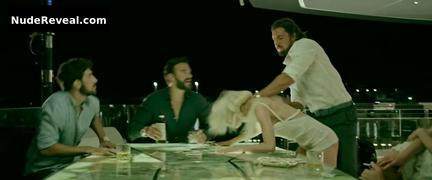 PAULINA GALAZKA nude in Girls to Buy
