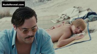 MENA SUVARI nude in The Garden of Eden