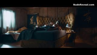 LENA MECKEL nude in Friedliche Weihnachten