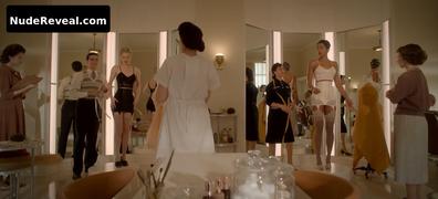 SAMARA WEAVING nude in Hollywood